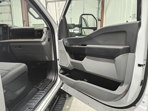 Used 2024 Ford F350 XL AWD/4WD image 19
