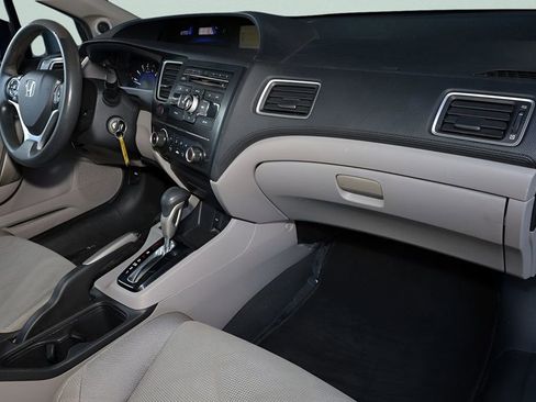 Used 2013 Honda Civic LX image 17