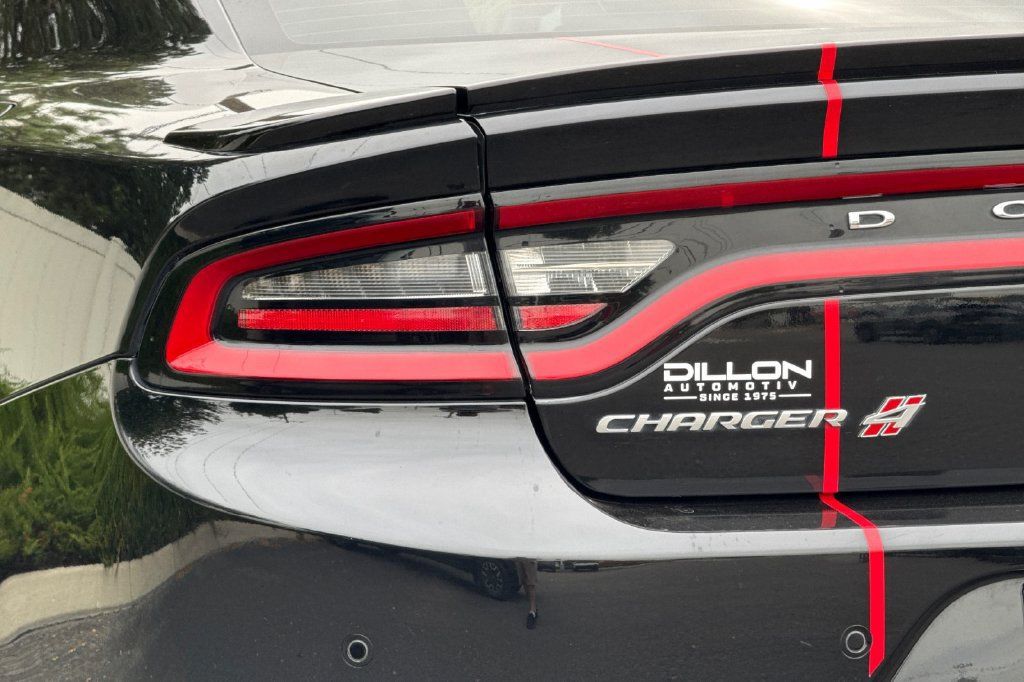Used 2018 Dodge Charger GT AWD/4WD image 29