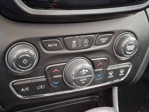 Used 2022 Jeep Cherokee Limited w/ Elite Package image 19