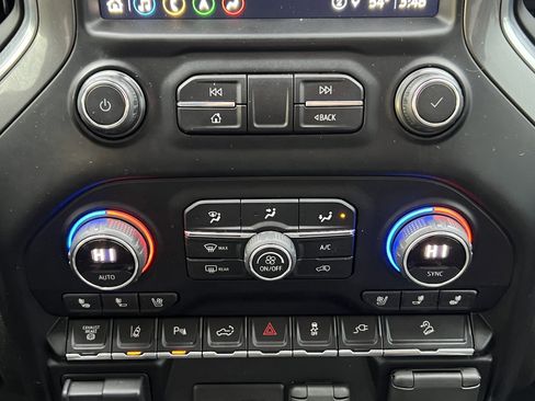 Used 2021 Chevrolet Silverado 2500 LTZ w/ Carhartt Edition image 32