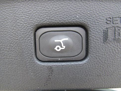 Used 2024 Ford Edge SEL w/ Convenience Package AWD/4WD image 36