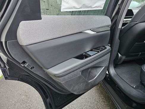 New 2026 Cadillac Optiq Luxury 2 image 20