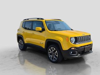 Used 2016 Jeep Renegade Latitude w/ Safety & Security Group AWD/4WD video 2