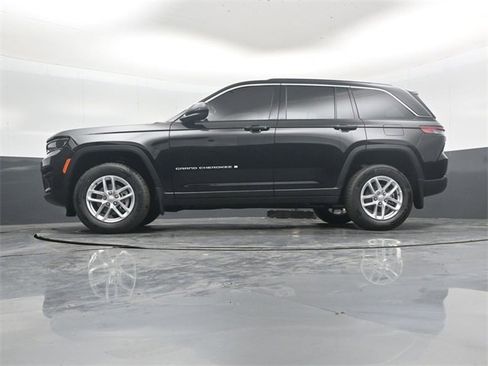 New 2025 Jeep Grand Cherokee Laredo X w/ Luxury Tech Group I image 43