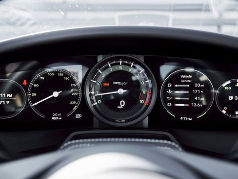 Used 2024 Porsche 911 GT3 RS w/ Extended Leather Package RWD image 60