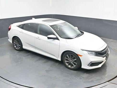 Used 2019 Honda Civic EX image 1