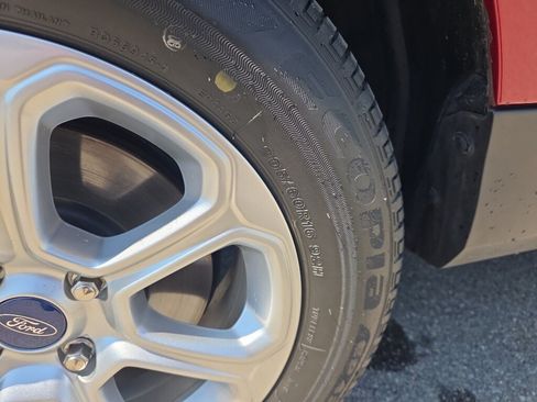 Used 2019 Ford EcoSport SE AWD/4WD image 9