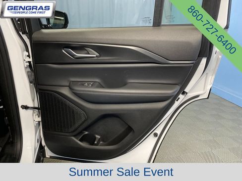 Used 2023 Jeep Grand Cherokee Altitude AWD/4WD image 42