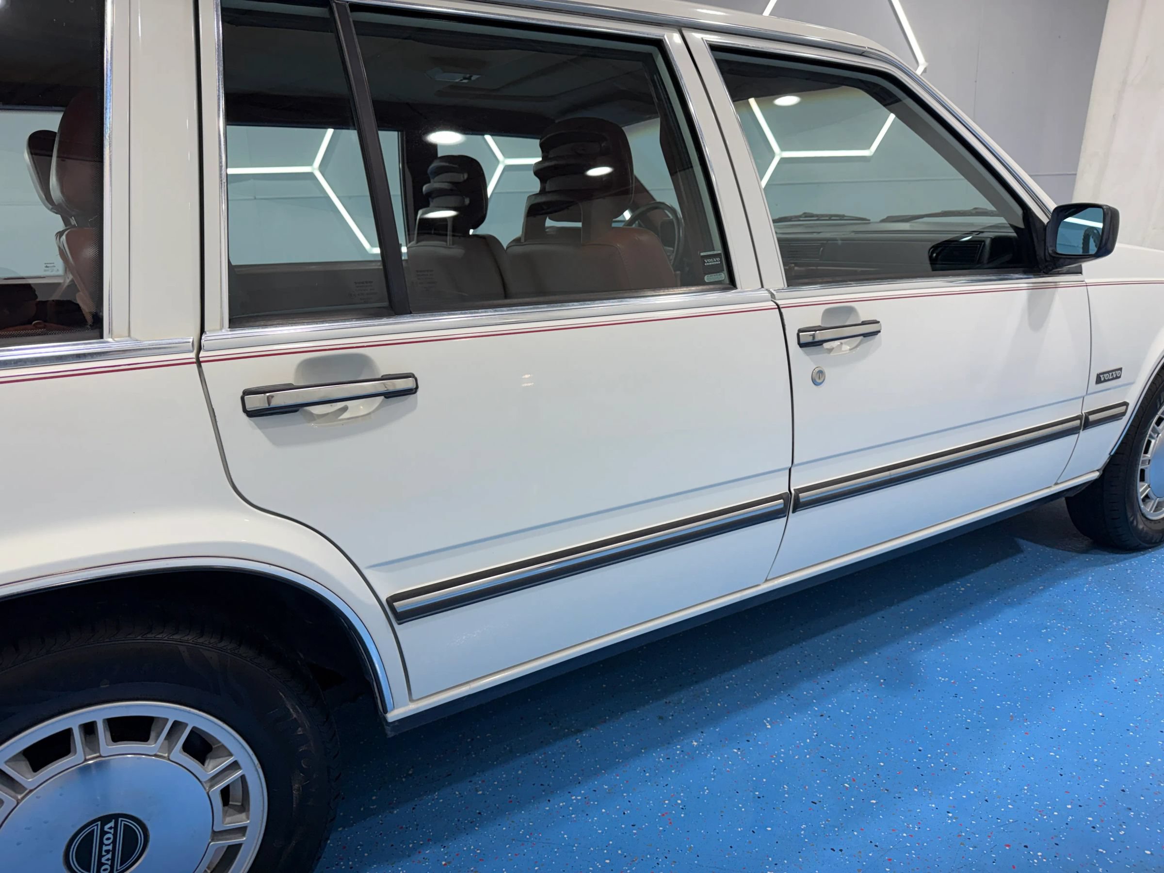 Used 1988 Volvo 740 GLE RWD image 39