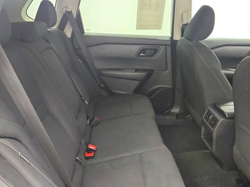 Used 2024 Nissan Rogue S FWD image 22