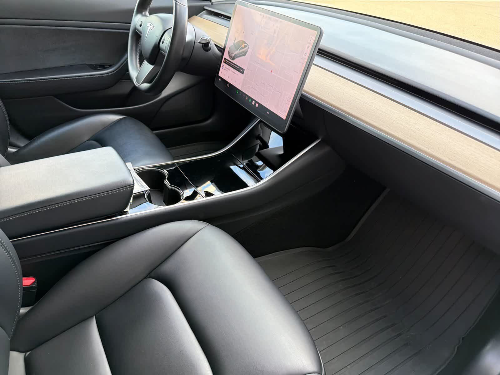 Used 2018 Tesla Model 3 Long Range AWD/4WD image 16