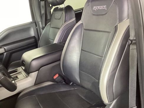 Used 2017 Ford F150 Raptor w/ Equipment Group 802A Luxury image 12