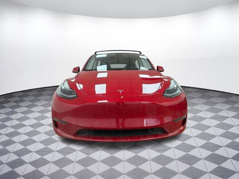 Used 2022 Tesla Model Y Performance image 5