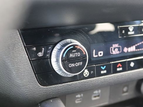 Used 2025 Mitsubishi Outlander SEL Black Edition AWD/4WD image 5