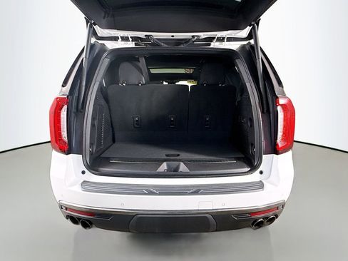 Used 2023 GMC Yukon AT4 w/ AT4 Premium Package AWD/4WD image 32