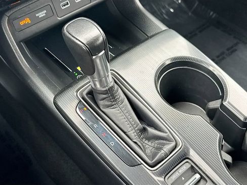 Used 2023 Honda Civic Touring image 17