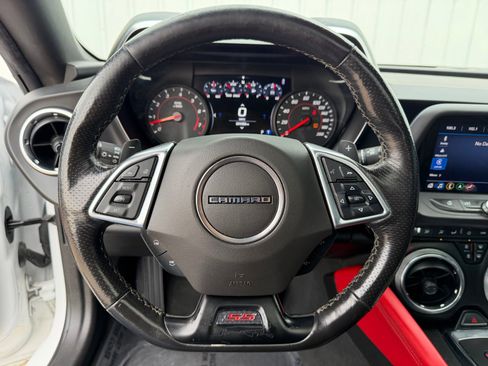 Used 2022 Chevrolet Camaro SS RWD image 4