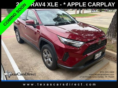 Used 2022 Toyota RAV4 XLE FWD image 3