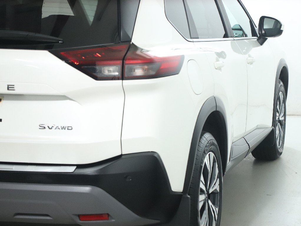 Used 2023 Nissan Rogue SV AWD/4WD image 46