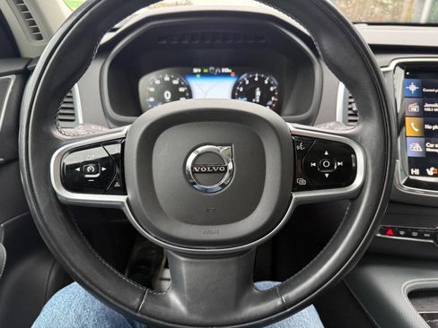 Used 2020 Volvo XC90 T6 Momentum w/ Protection Package Premier image 29