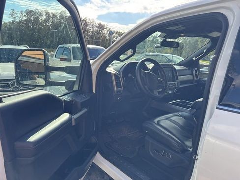 Used 2022 Ford F250 Platinum w/ FX4 Off-Road Package image 12