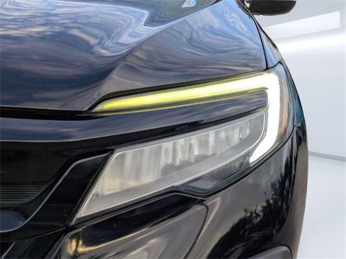 Certified 2020 Honda Pilot Black Edition image 10