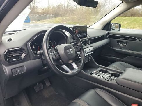 Used 2023 Honda Pilot EX-L image 18