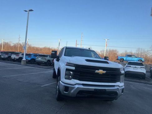 Used 2024 Chevrolet Silverado 2500 W/T w/ WT Convenience Package image 31