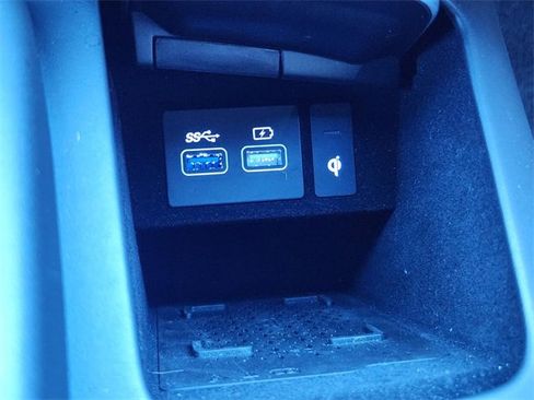 Used 2025 Genesis GV70 3.5T Sport w/ Sport Advanced Package image 16