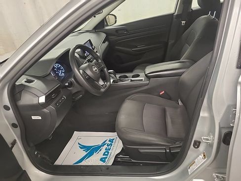 Used 2023 Nissan Altima 2.5 S FWD image 7