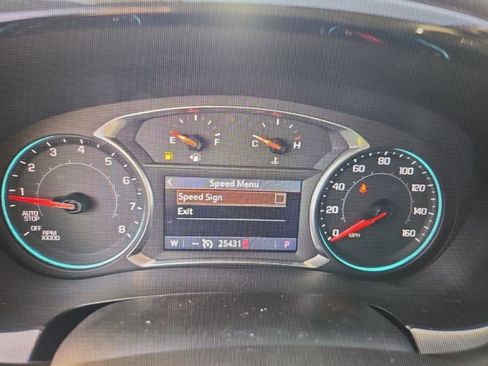 Used 2021 Chevrolet Traverse RS w/ LPO, Cargo Package image 7