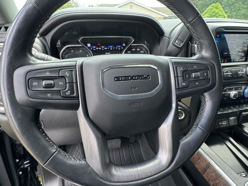 Used 2020 GMC Sierra 3500 Denali w/ Denali Ultimate Package AWD/4WD image 16