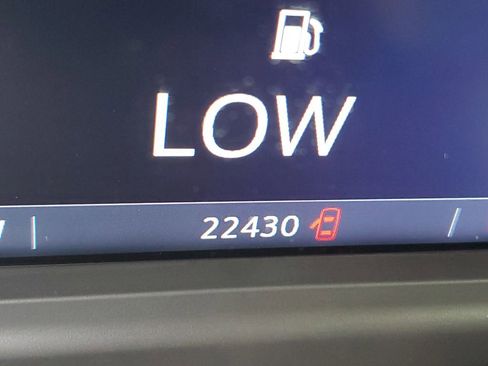 Used 2022 Chevrolet Silverado 1500 LT image 32