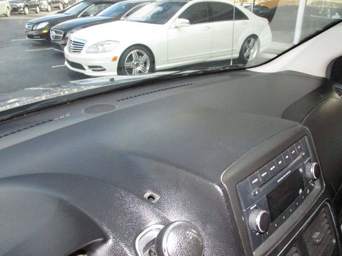 Used 2013 Dodge Grand Caravan SXT FWD image 44
