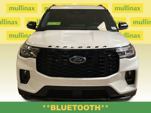 New 2025 Ford Explorer ST-Line w/ Premium Package image 9