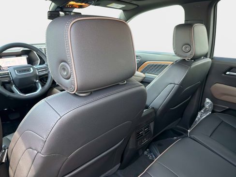 New 2026 GMC Canyon Denali AWD/4WD image 13