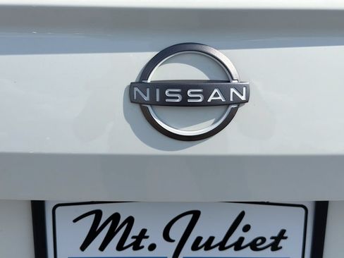 Used 2025 Nissan Altima 2.5 SV FWD image 12