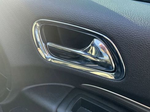 Certified 2018 Dodge Durango SXT w/ 3rd Row Seating Group image 34