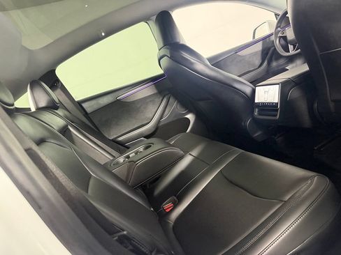 Used 2026 Tesla Model Y 2WD image 25