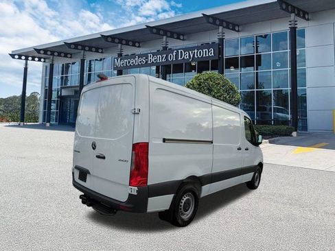 Used 2026 Mercedes-Benz Sprinter 2500 image 4