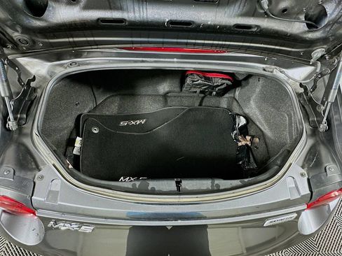 Used 2016 MAZDA MX-5 Miata Club RWD image 23