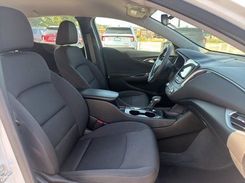 Used 2024 Chevrolet Malibu LS w/ Driver Confidence Package FWD image 14