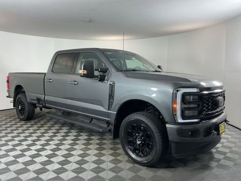 New 2026 Ford F350 XLT w/ XLT Premium Package AWD/4WD image 3