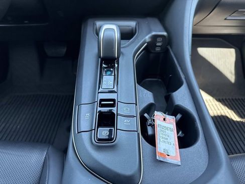 Certified 2023 Toyota Crown Limited image 29