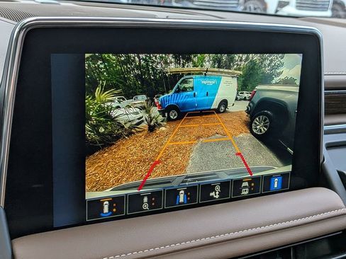 Used 2023 Chevrolet Tahoe High Country image 23