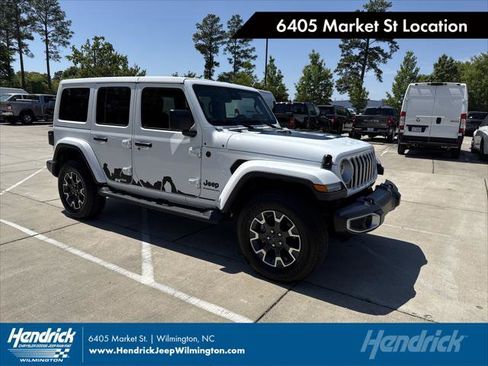 Certified 2025 Jeep Wrangler Unlimited Sahara w/ Safety Group AWD/4WD image 1