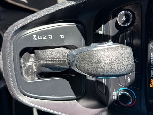 Used 2022 Ford Transit Connect XL image 21