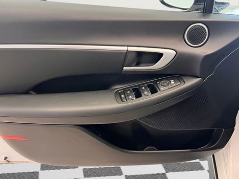 Used 2025 Hyundai Sonata SEL FWD image 13