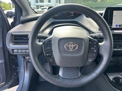 Used 2024 Toyota Prius XLE FWD image 19